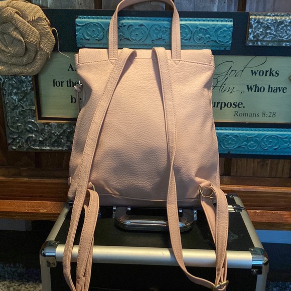 Backpack - Picture 2 of 2